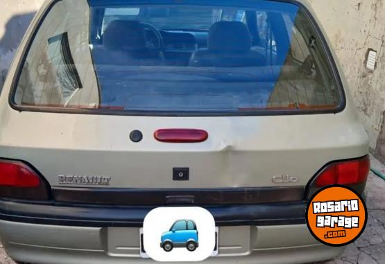 Autos - Renault Clio 1999 Diesel 111111Km - En Venta