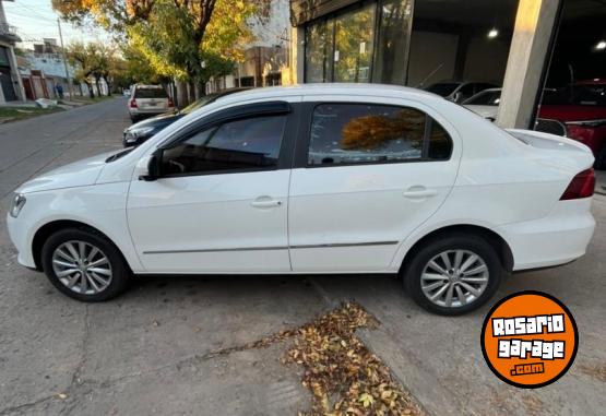 Autos - Volkswagen VOYAGE 1.6 TRENDLINE 2016 Nafta  - En Venta