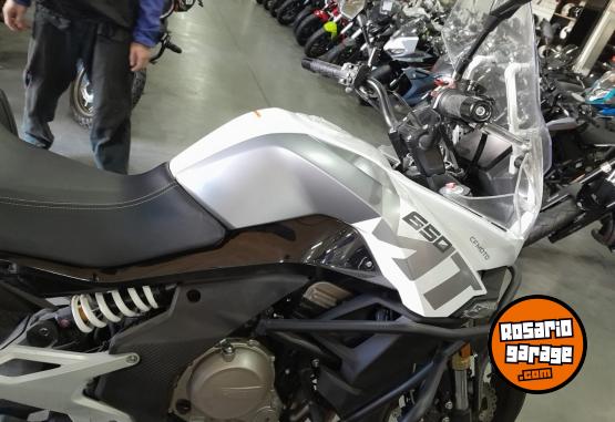 Motos - CF 650 MT 2023 Nafta 9000Km - En Venta