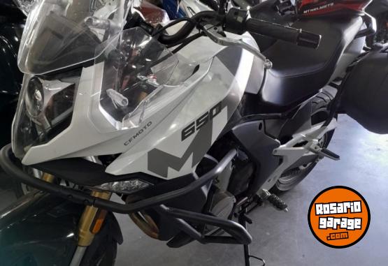Motos - CF 650 MT 2023 Nafta 9000Km - En Venta