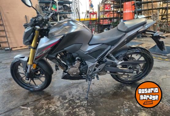 Motos - Honda Cb 2025 Nafta 5000Km - En Venta