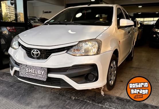 Autos - Toyota Etios 2017 Nafta 75000Km - En Venta