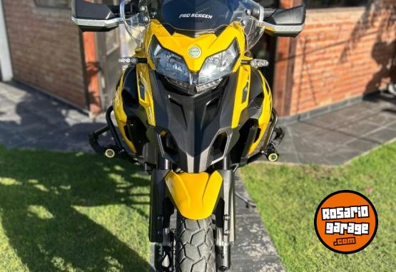 Motos - Benelli TRK 502 X 2022 Nafta 24800Km - En Venta