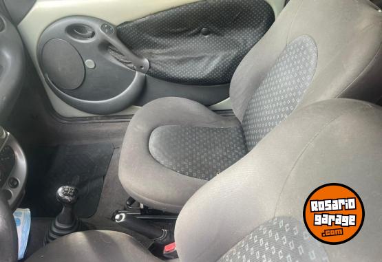 Autos - Ford KA 2005 Nafta 148000Km - En Venta