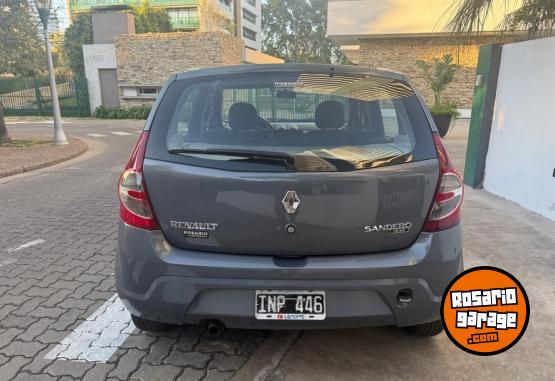 Autos - Renault Sandero 2010 Nafta 140000Km - En Venta