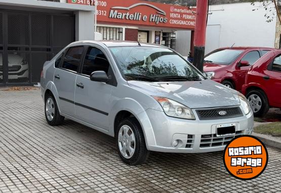Autos - Ford Fiesta MAX 1.6 AMBIENTE 2009 GNC  - En Venta