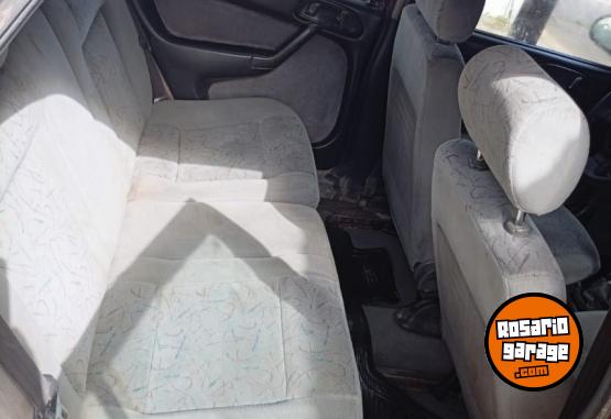 Autos - Volkswagen Gol country 1999 GNC 315000Km - En Venta