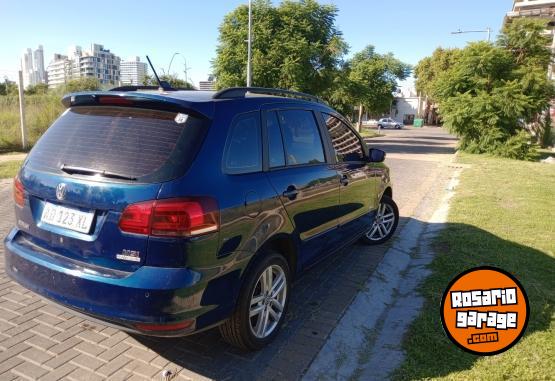 Autos - Volkswagen Suran Highline 2018 Nafta 73000Km - En Venta