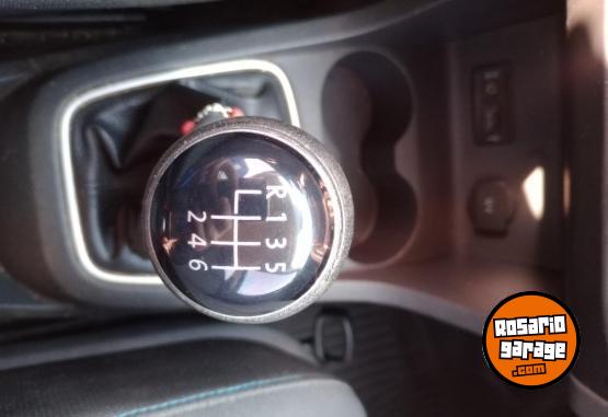 Autos - Volkswagen Suran Highline 2018 Nafta 73000Km - En Venta