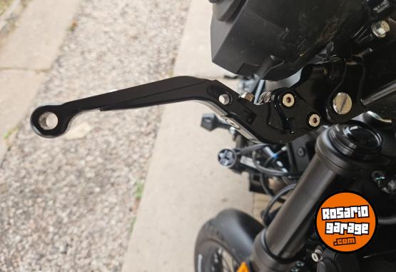 Motos - Husqvarna Svartpilen 401 (1G) 2024 Nafta 10500Km - En Venta