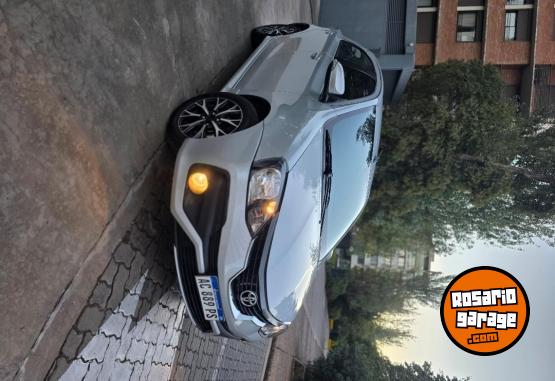 Autos - Toyota Etios Platinum 2018 Nafta 39000Km - En Venta