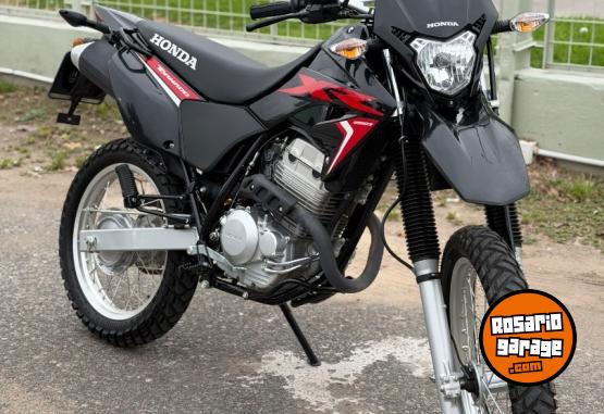 Motos - Honda Tornado Xr 250 2024 Nafta 1600Km - En Venta