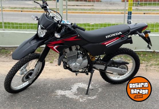 Motos - Honda Tornado Xr 250 2024 Nafta 1600Km - En Venta