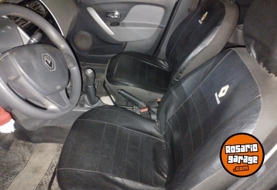 Autos - Renault Logan expresi�n 1.6 2014 GNC 130000Km - En Venta