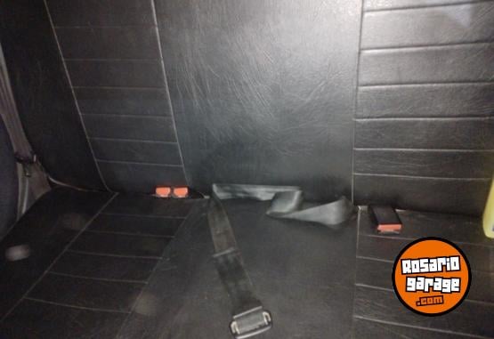 Autos - Renault Logan expresi�n 1.6 2014 GNC 130000Km - En Venta