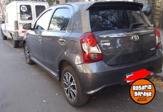 Autos - Toyota ETIOS XLS 1.5 2023 Nafta 9000Km - En Venta