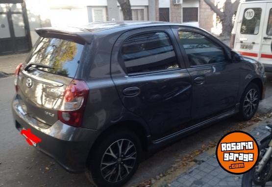 Autos - Toyota ETIOS XLS 1.5 2023 Nafta 9000Km - En Venta