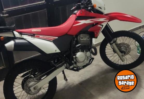 Motos - Honda Tornado 2017 Nafta 33000Km - En Venta