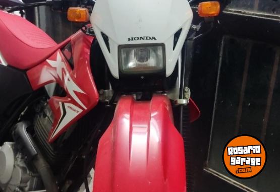 Motos - Honda Tornado 2017 Nafta 33000Km - En Venta