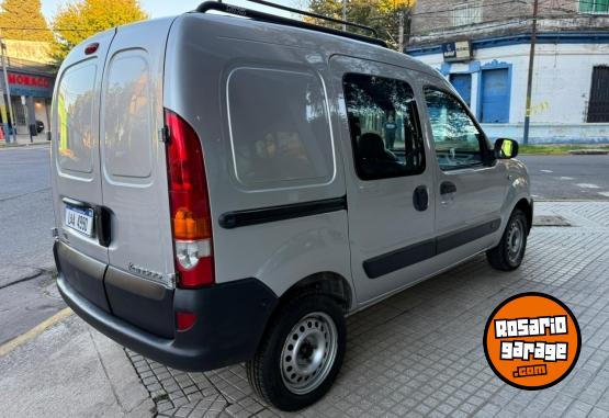 Utilitarios - Renault KANGOO CONFORT 5 ASIENTOS 2017 Nafta 125000Km - En Venta