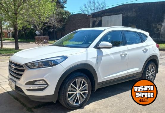 Autos - Hyundai Tucson gls 2017 Nafta 86000Km - En Venta
