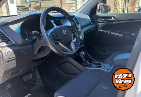 Autos - Hyundai Tucson gls 2017 Nafta 86000Km - En Venta