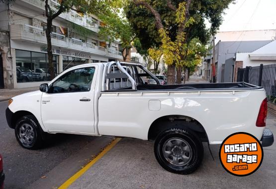Camionetas - Toyota Hilux Cabina Simple 4x2 2006 Diesel 260000Km - En Venta