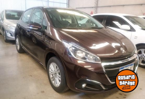 Autos - Peugeot 208 2018 Nafta 100000Km - En Venta