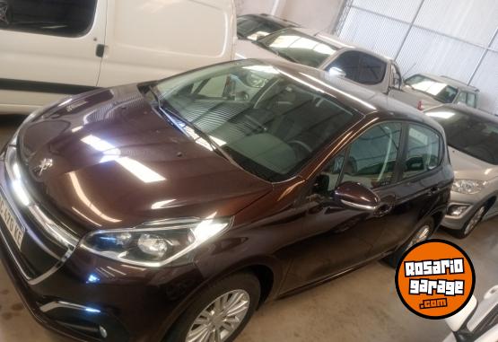 Autos - Peugeot 208 2018 Nafta 100000Km - En Venta