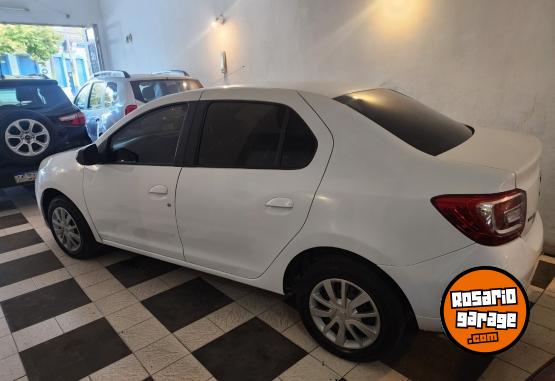 Autos - Renault Logan 2014 Nafta 142000Km - En Venta