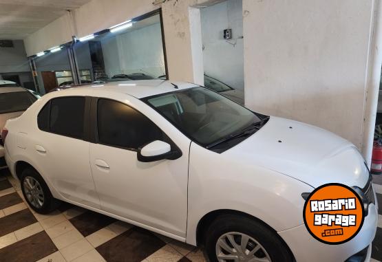 Autos - Renault Logan 2014 Nafta 142000Km - En Venta