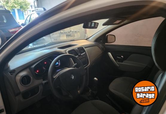 Autos - Renault Logan 2014 Nafta 142000Km - En Venta