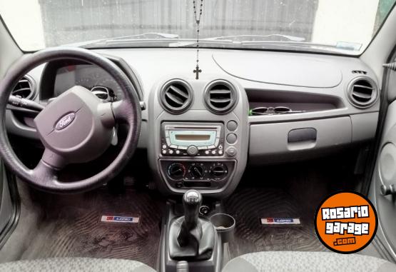 Autos - Ford Ka fiesta gol 206 corsa 2014 Nafta 157000Km - En Venta