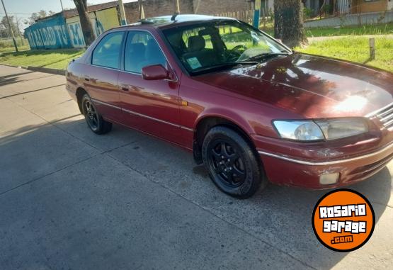 Autos - Toyota Camry 1997 Nafta 330Km - En Venta