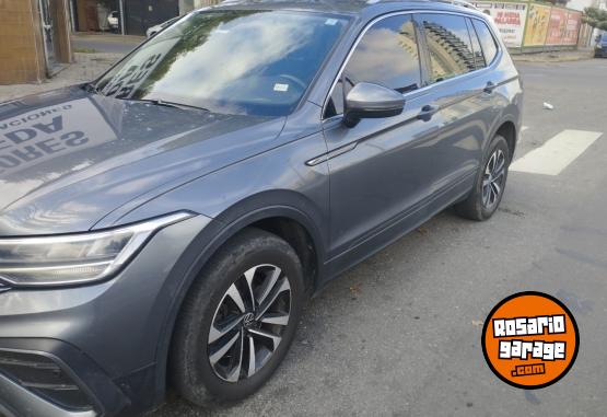 Camionetas - Volkswagen TIGUAN 2.0 LIFE 4X4 7 AS 2023 Nafta  - En Venta