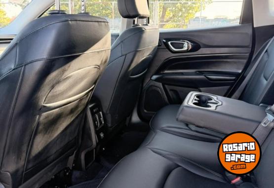 Camionetas - Jeep Compass Limited 1.3T 2025 Nafta 9000Km - En Venta