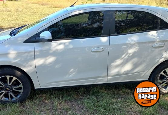 Autos - Chevrolet Onix 2015 Nafta 102000Km - En Venta