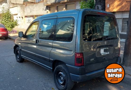 Utilitarios - Peugeot Partner 2007 Diesel 228000Km - En Venta
