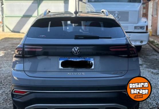 Autos - Volkswagen Nivus Highline 2021 Nafta 110000Km - En Venta