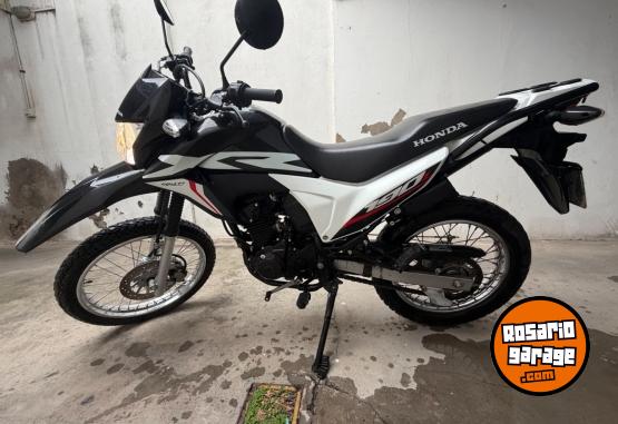 Motos - Honda XR 190 2023 Nafta 11000Km - En Venta