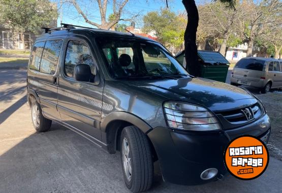 Utilitarios - Peugeot Partner 2012 Diesel 192000Km - En Venta