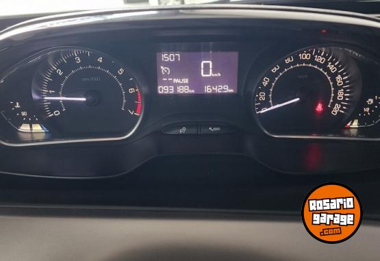 Autos - Peugeot 208 Allure Nav Touch 2017 Nafta 93200Km - En Venta