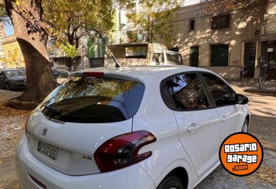 Autos - Peugeot 208 ACTIVE 2019 Nafta 92500Km - En Venta
