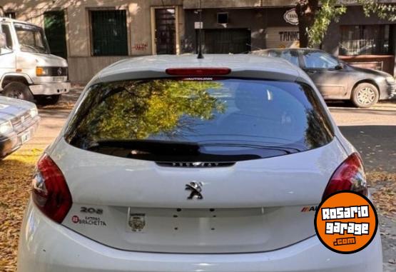 Autos - Peugeot 208 ACTIVE 2019 Nafta 92500Km - En Venta