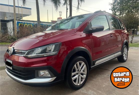 Autos - Volkswagen SURAN �HIGHLINE CROSS � 2015 Nafta 114000Km - En Venta