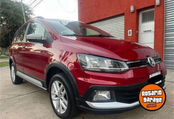 Autos - Volkswagen SURAN �HIGHLINE CROSS � 2015 Nafta 114000Km - En Venta