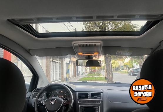 Autos - Volkswagen SURAN �HIGHLINE CROSS � 2015 Nafta 114000Km - En Venta