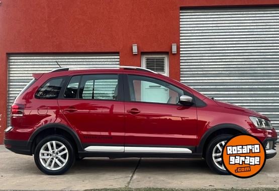 Autos - Volkswagen SURAN �HIGHLINE CROSS � 2015 Nafta 114000Km - En Venta