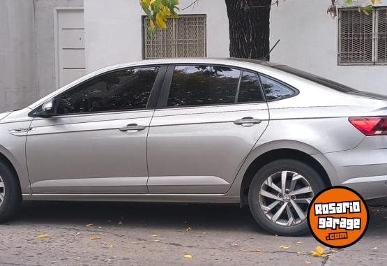 Autos - Volkswagen Virtus 2020 Nafta 83500Km - En Venta