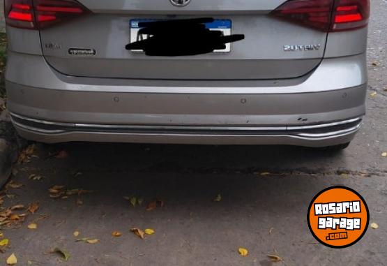 Autos - Volkswagen Virtus 2020 Nafta 83500Km - En Venta